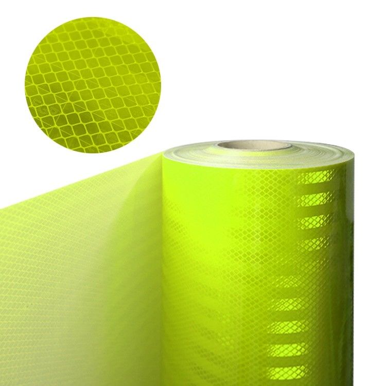 10 Tahun Akrilik / PMMA Bahan Berlian Berkualitas Prismatic Reflective Vinyl Sticker Sheet Roll Untuk Tanda Lalu Lintas Jalan
