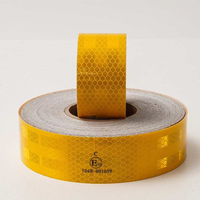 Kuning Conspicuity ECE 104r Reflective Tape Film Sheet Vinyl Strip Sticker Marker dalam Roll dengan Perekat untuk Mobil Truk