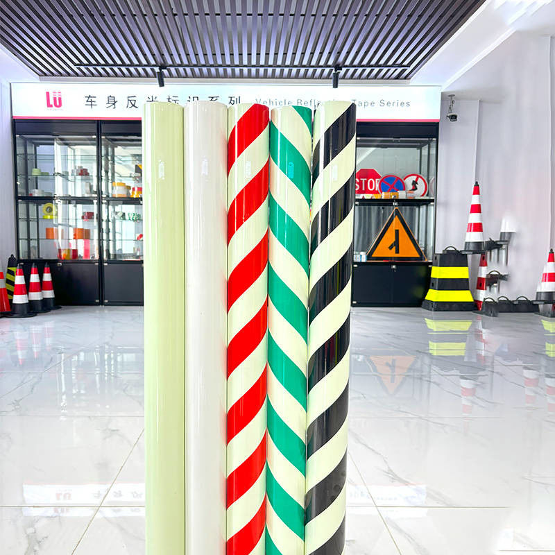 Fluorescent Foil Aluminium Foil Vinyl Permanen Adhesive Glow In The Dark Vinyl Film Untuk Dekorasi