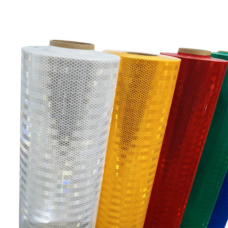 Intensitas Tinggi Prismatik 1.22m*45.7m Sertifikasi 10 Tahun Micro Prismatic Retro Reflective Sheet untuk Tanda Keamanan Jalan Raya