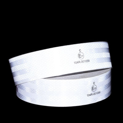 Harga yang bagus Micro Prismatic Reflective Sheets Sticker ECE 104R Reflective Tape Untuk Keamanan Jalan on line