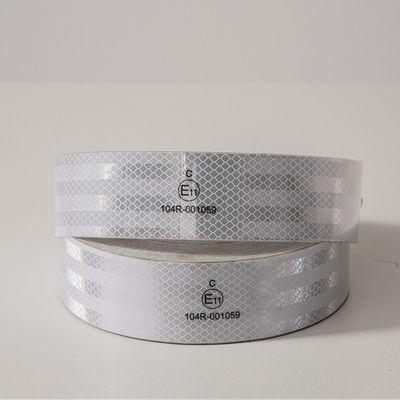 Harga yang bagus Acrylic HIP ECE 104 Peringatan Keamanan Kendaraan Hi Vis Prismatic Reflective Tape Putih on line