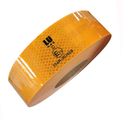 Harga yang bagus Tape reflektif prismatik intensitas tinggi ECE 104r yang disetujui untuk kendaraan truk on line