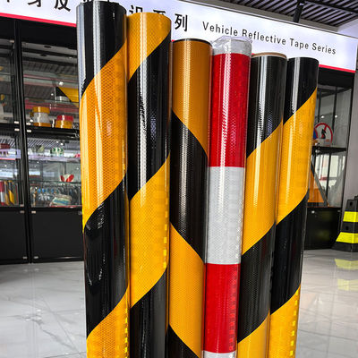 Harga yang bagus Lembar Reflektif Prismatik Bergaris Kuning Dan Hitam yang Disesuaikan untuk Peringatan Keselamatan Jalan on line