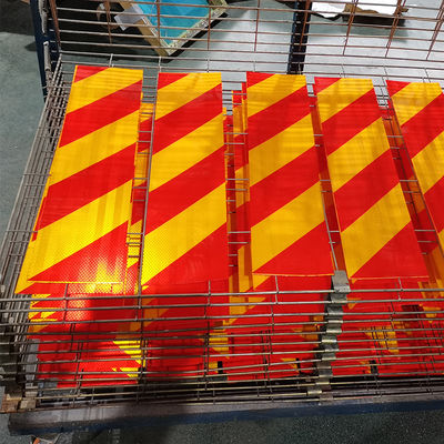 Harga yang bagus Papan pelat aluminium reflektif merek belakang dengan stiker peringatan untuk kendaraan berat on line
