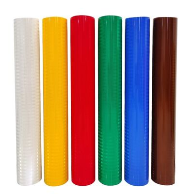 Harga yang bagus Lembar reflektif prismatik kelas premium untuk visibilitas tanda jalan yang ditingkatkan on line
