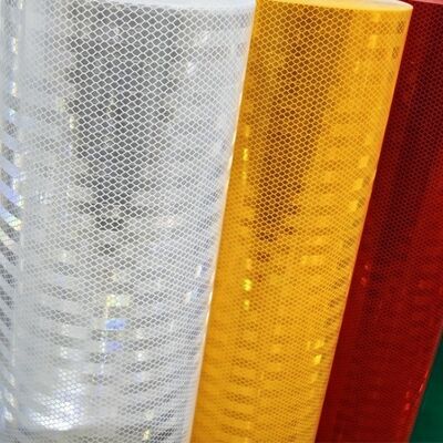 Harga yang bagus Umur 10 Tahun Lembar Reflektif Berkualitas Berlian dengan Adesif Sensitif Tekanan dan Konstruksi Prismatik Kubu Penuh on line