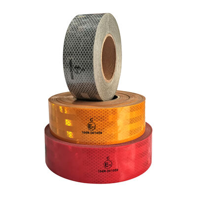 Harga yang bagus Aluminium Micro Prismatic ECE 104R Reflective Tape dengan Lebar 50 mm dan Perekat Sensitif Tekanan untuk Visibilitas Kendaraan on line