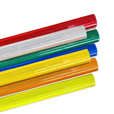 Harga yang bagus Lembaran Reflektif Berlian Tingkat Prisma Full-Cube dengan Masa Pakai Kinerja 10 Tahun untuk Keselamatan Jalan on line